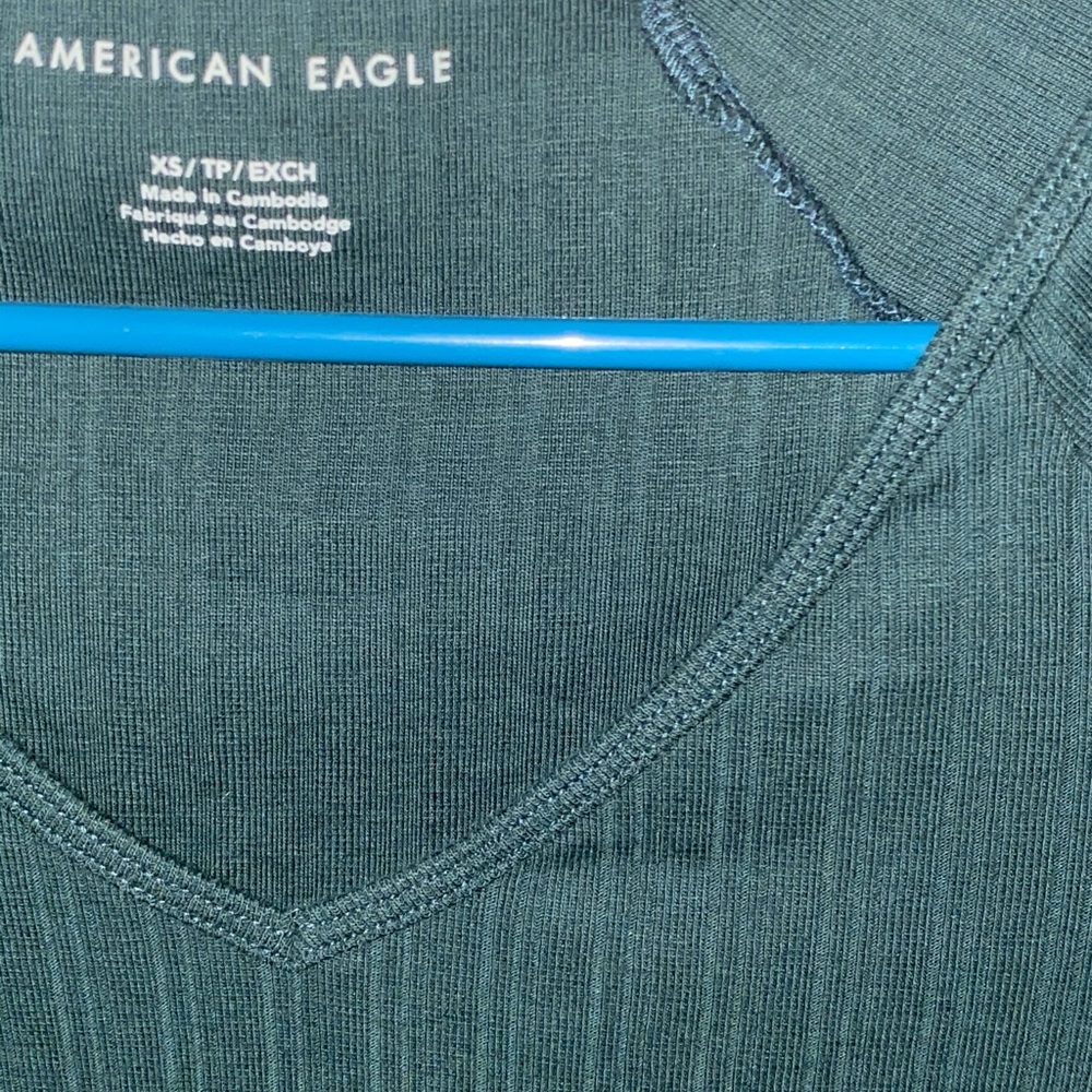 American Eagle AE V-Neck V Neck Fitted Shirt